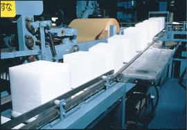 ドライアイス製造の写真