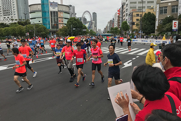 すれ違うランナーや沿道からの声援が力になった